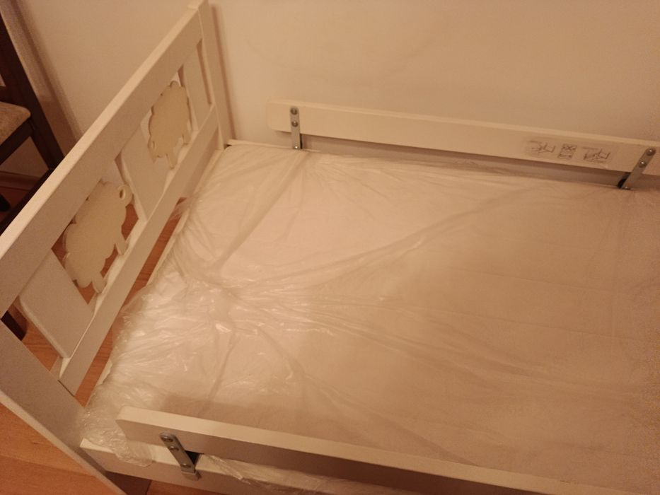 Гардероб и легълце до 12г възраст