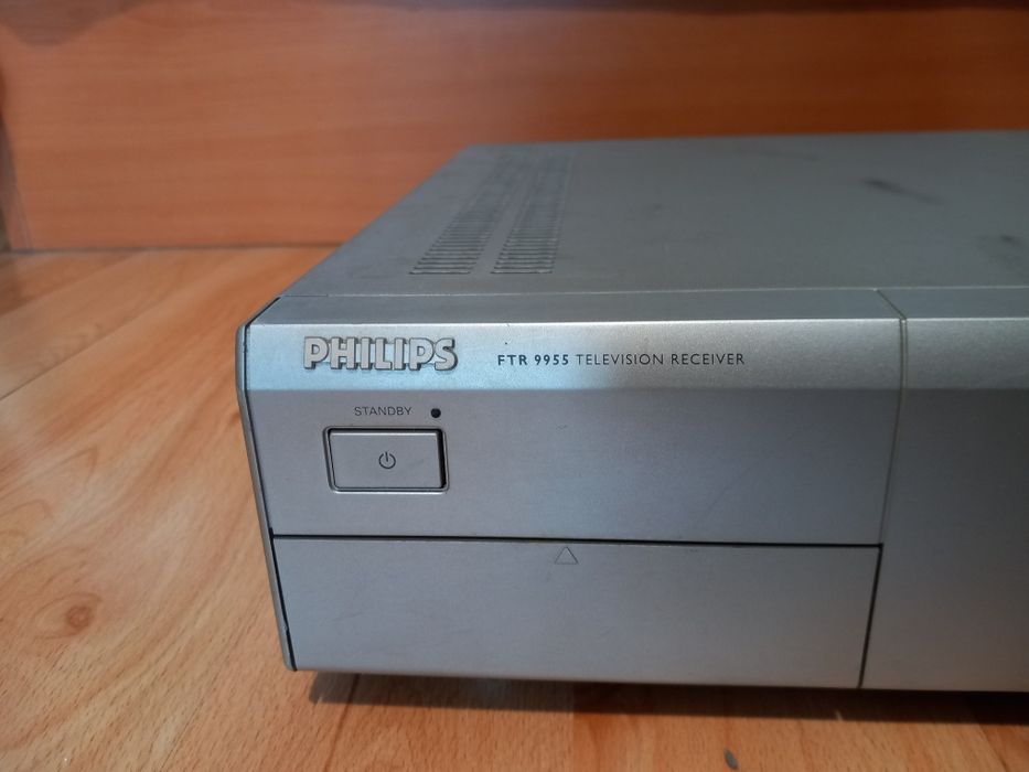 Външен медиен тунер Philips MatchLine Flat TV FTR9955 за части