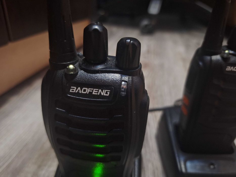 черная рация BAOFENG