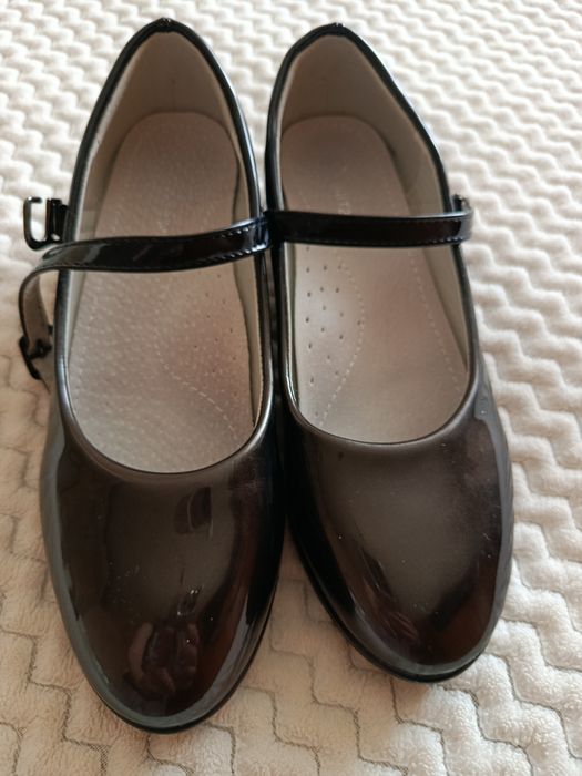 Продам туфли  34 размер