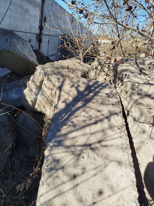 Продам фундаментные блоки(половинки)