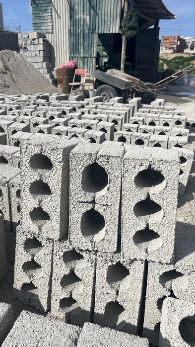 Шлакаблок строительный универсал