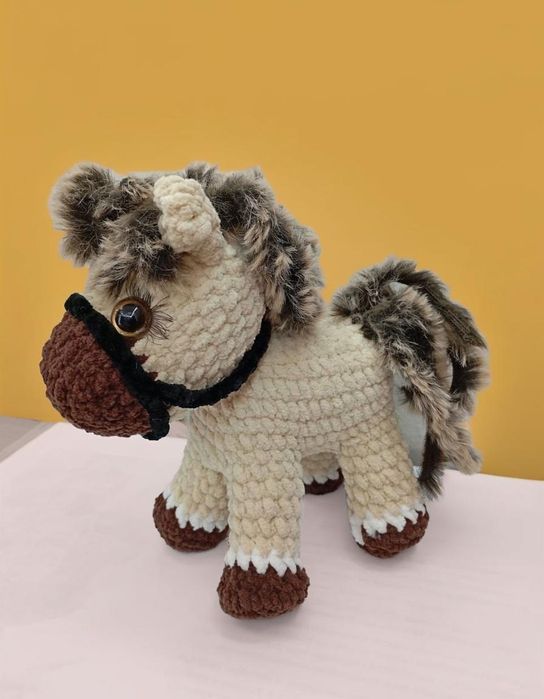 Продам игрушки коняшки