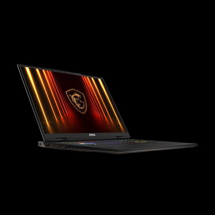 новый MSI Vector 18" qHD R9 64Gb 2Tb 5080