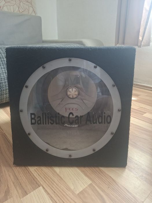 Subwoofer Pioneer TS-W304C (600W) în incintă custom cu vizor (Plexiglas) – Bass puternic