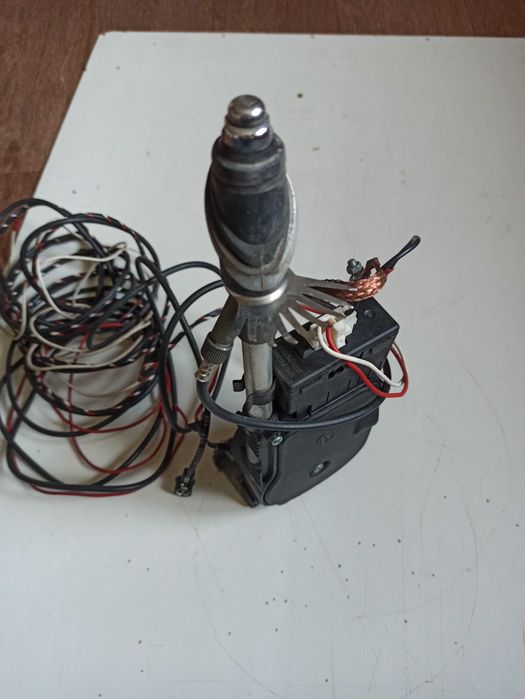 Автомобильная антенна