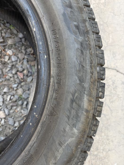 Pirelli 195/65/R15 зимние