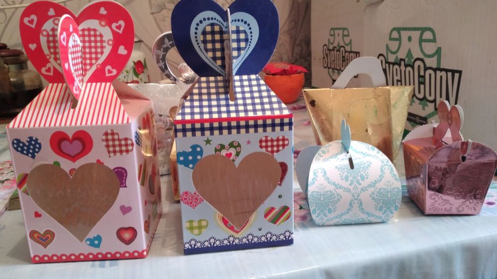 Коробочки на Бесик той