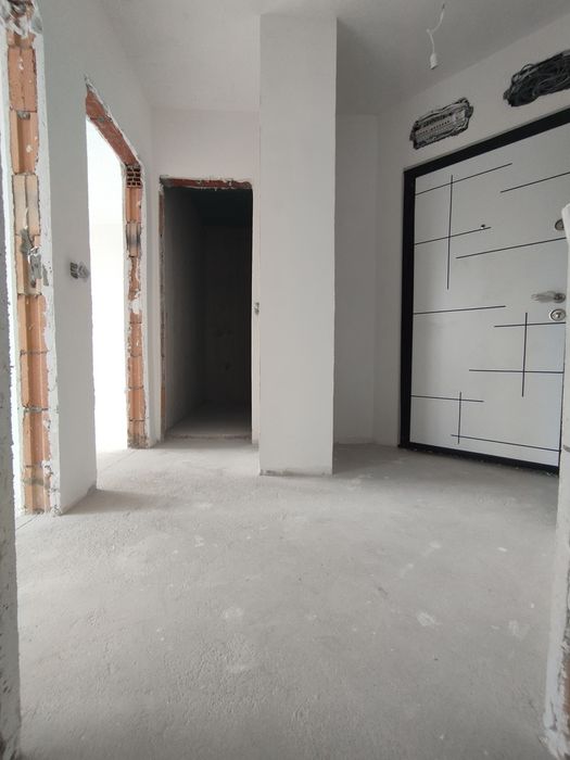 Продава се Тристаен апартамент в с. Аспарухово, Област Плевен - 105 кв.м за 1905 €/кв.м - Снимка #7