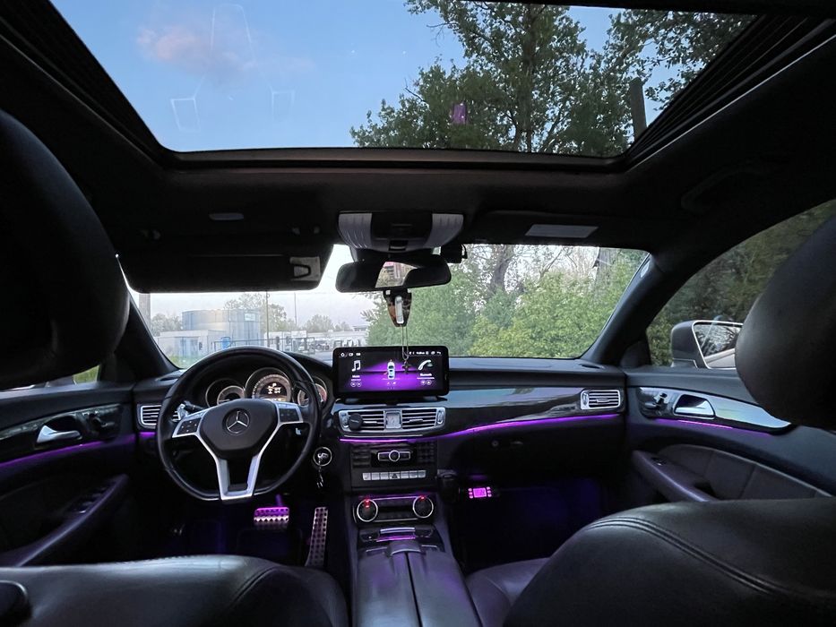 Mercedes CLS / tableta / ambilight / vopsea originala