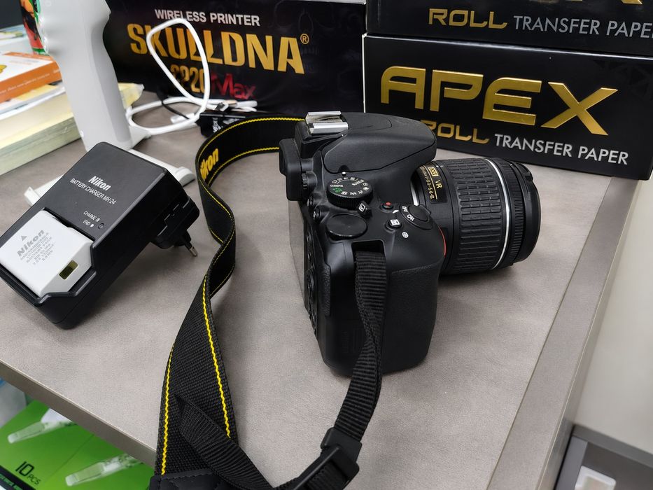 Nikon D3500 + AF-P DX NIKKOR 18-55mm VR | Пълен комплект | 2 оригинални батерии и 2 оригинални зарядни.
