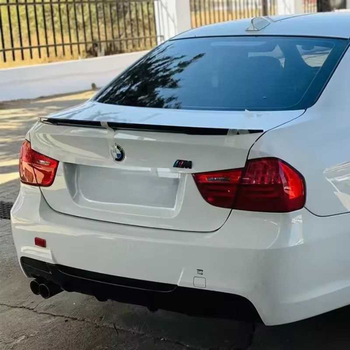 Eleron Lip Codita Portbagaj BMW Seria 3 E90 Performance V2, Lucios