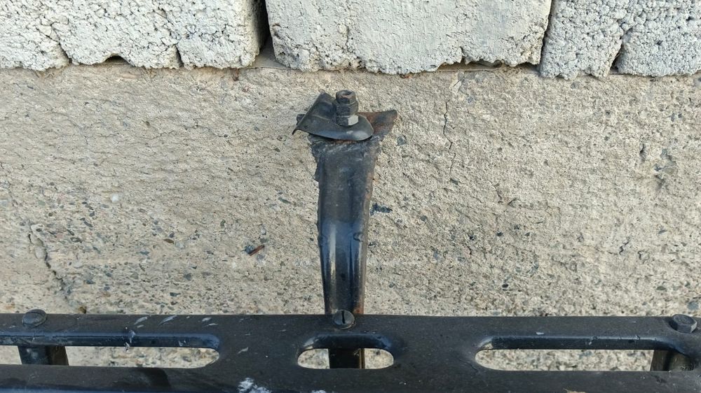 Багажник машинаға