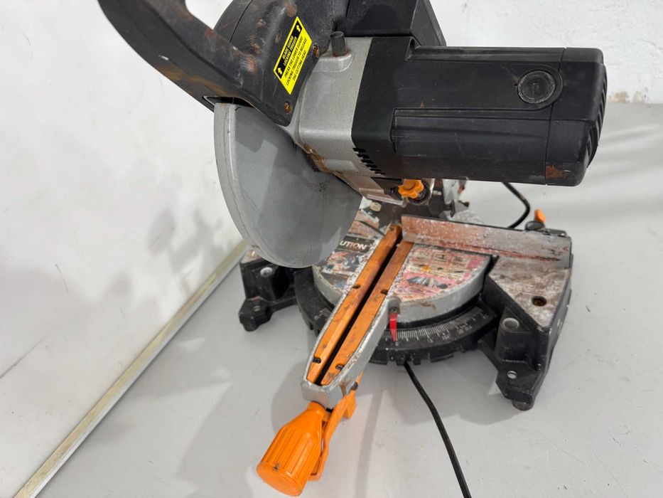 Циркуляр пендула - Evoulution 1500W