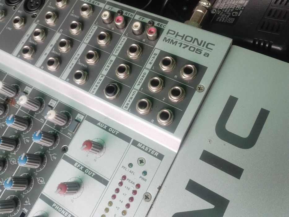 Mixer Phonic  cu case