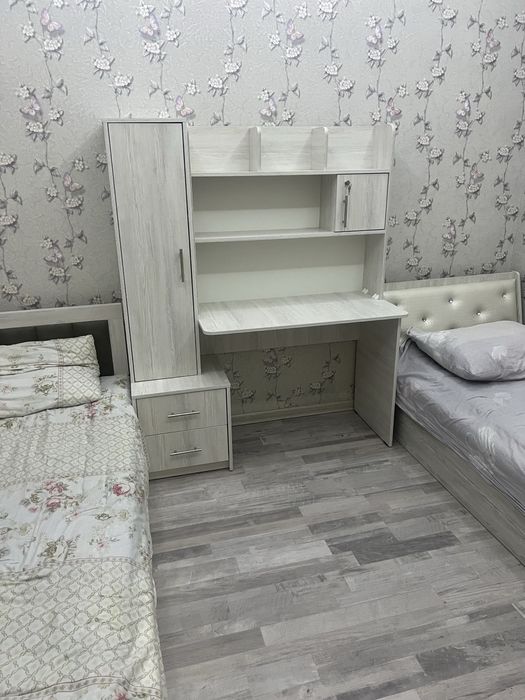 Стол письменный, Парта