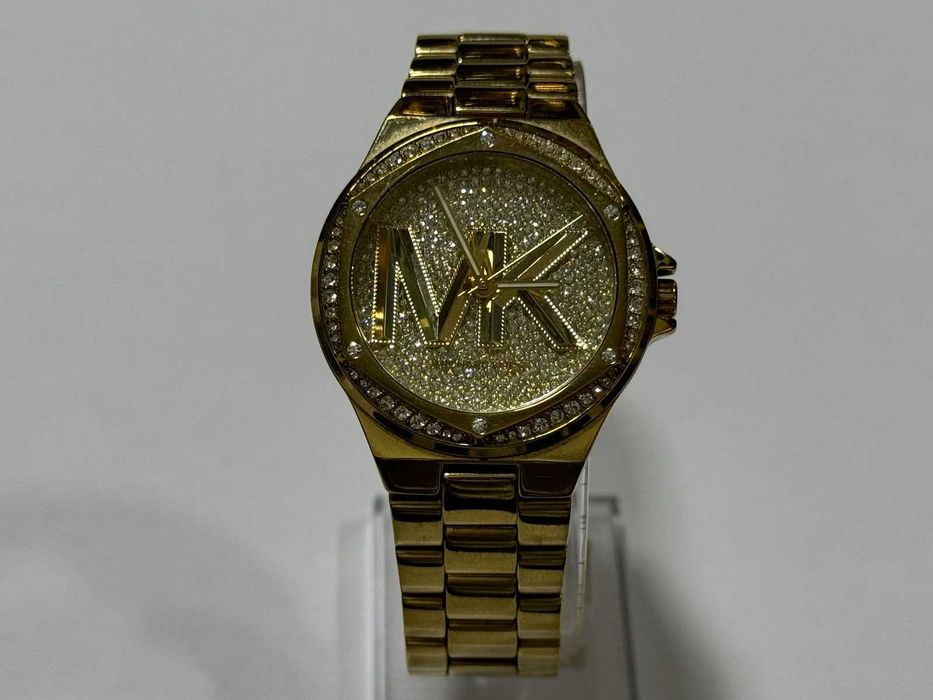 Продавам часовник MICHAEL KORS MK7229