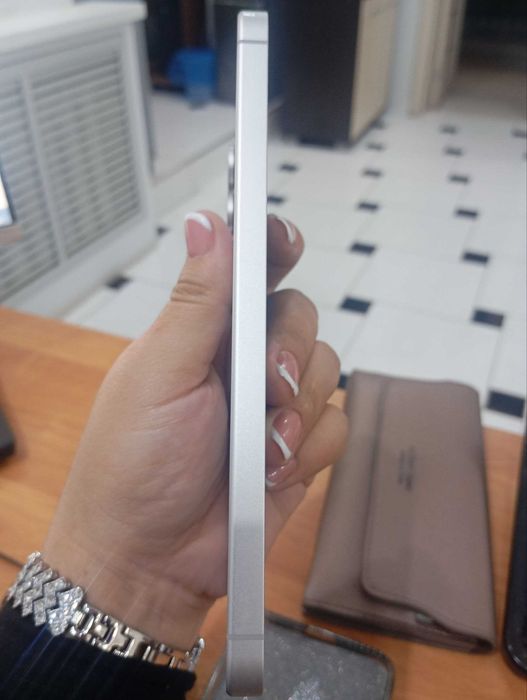 Телефон Samsung S25FE