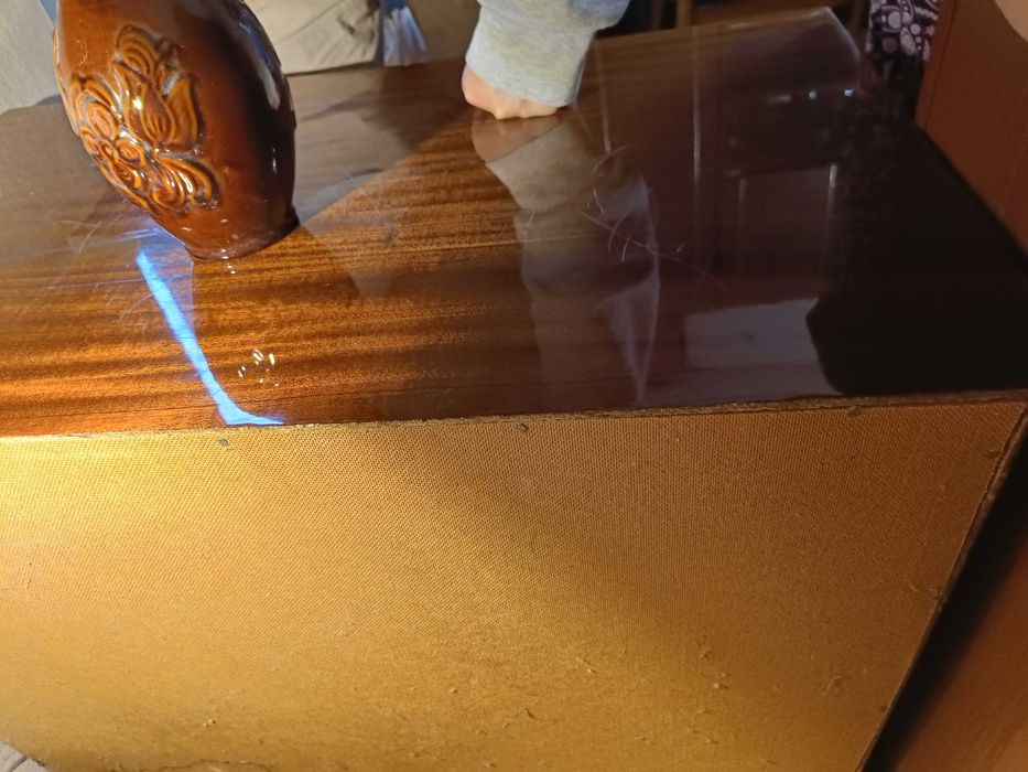 Продается тумба под телевизор