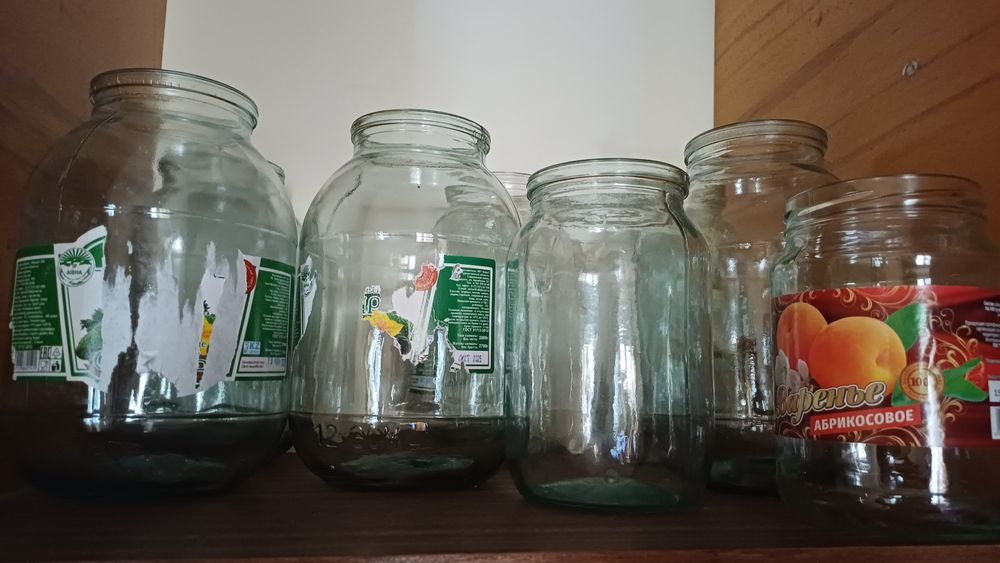 Отдам банки бесплатно