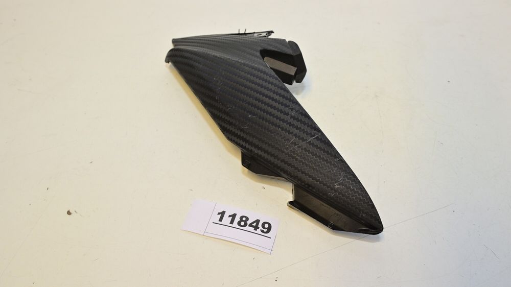 Carena Inferioara Far Dreapta Yamaha MT09 / Tracer 2014 - 2024