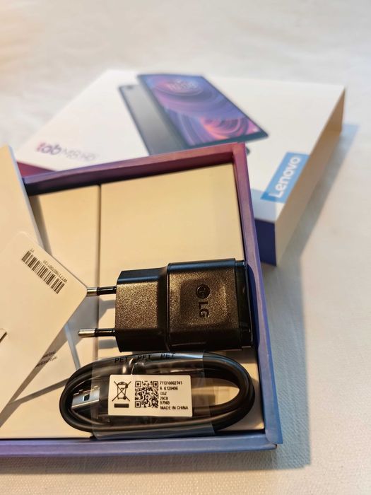таблет 8" Lenovo TAB M8 HD  4G