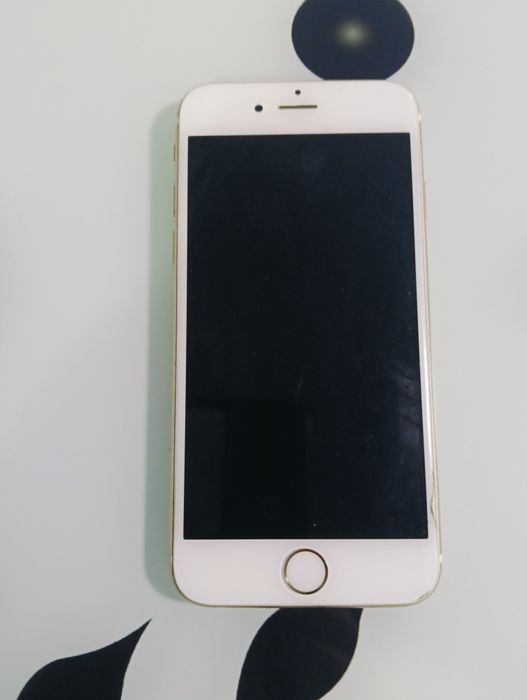 Vând iphone 6s pentru piese