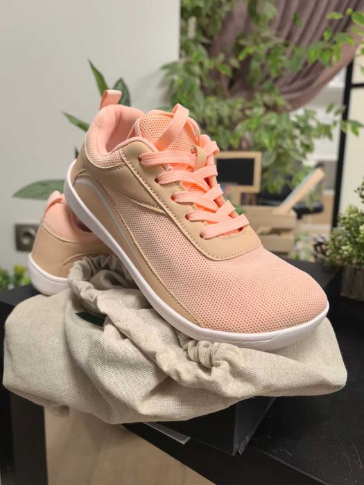 Красиви и удобни боси обувки размер 37