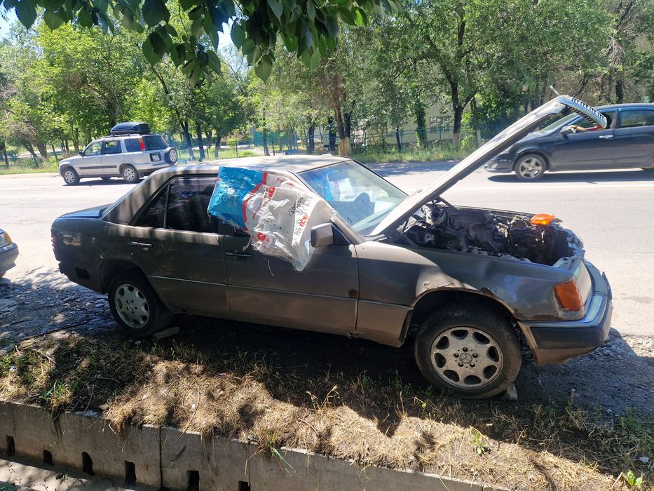 Мерседес 124 на разбор