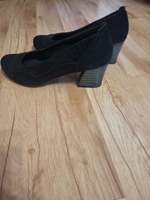 Нови обувки естествена кожа