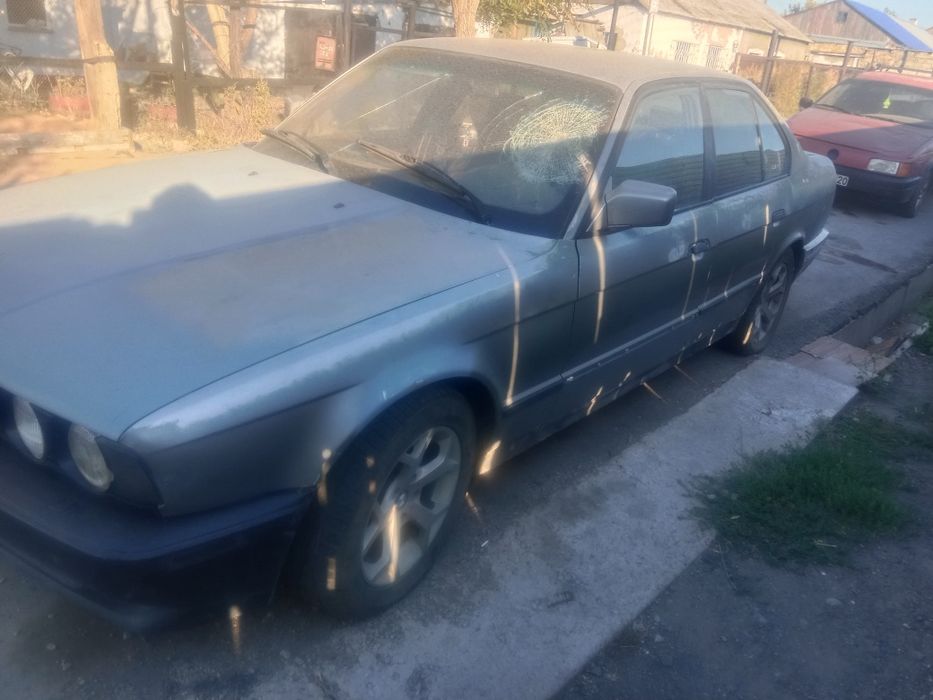 Продам БМВ е 34 м 50 .2.0