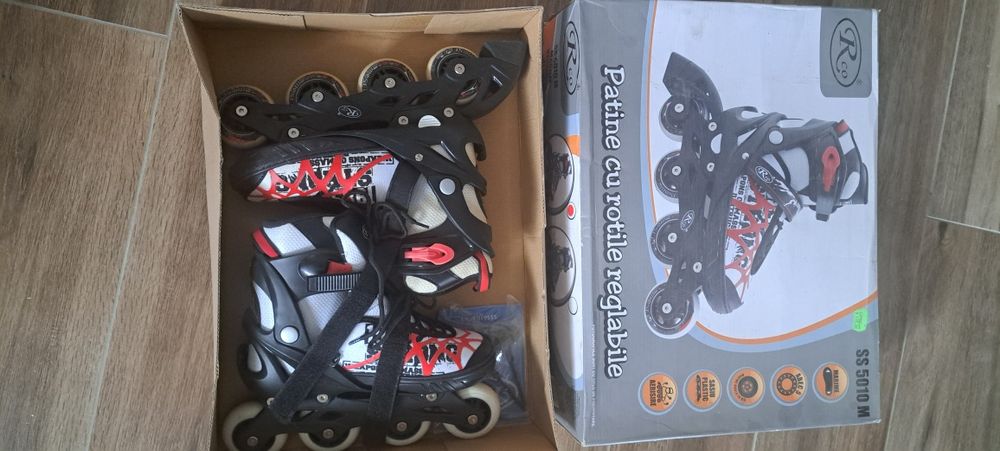 Patine cu role reglabile