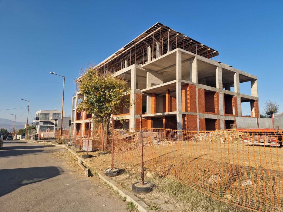 Продава се Тристаен апартамент в Благоевград, Баларбаши - 115 кв.м за 1270 €/кв.м - Снимка #4