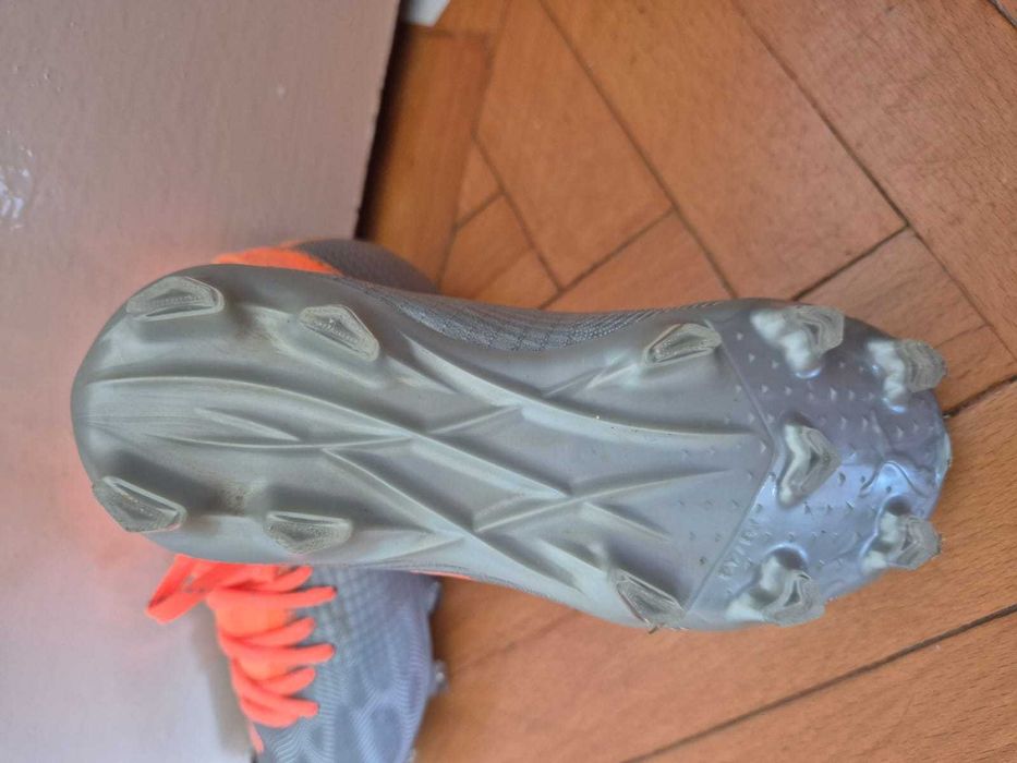 Ghete fotbal Puma pentru copii