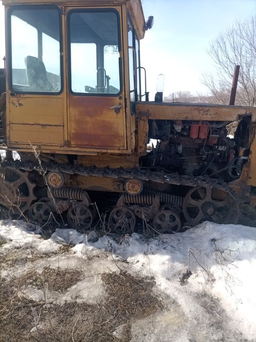 Продам трактор дт75