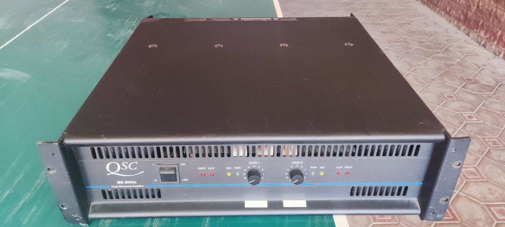 QSC MX 3000a qsc