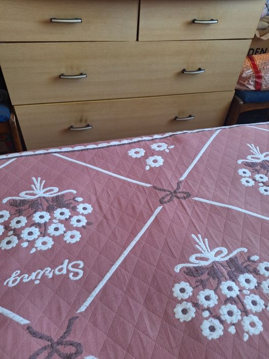 Продам спальный гарнитур