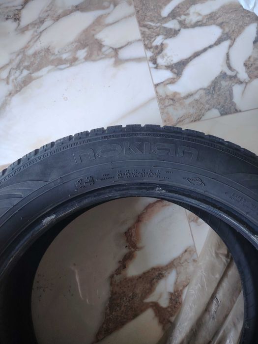 Гуми за автомобил 4 броя