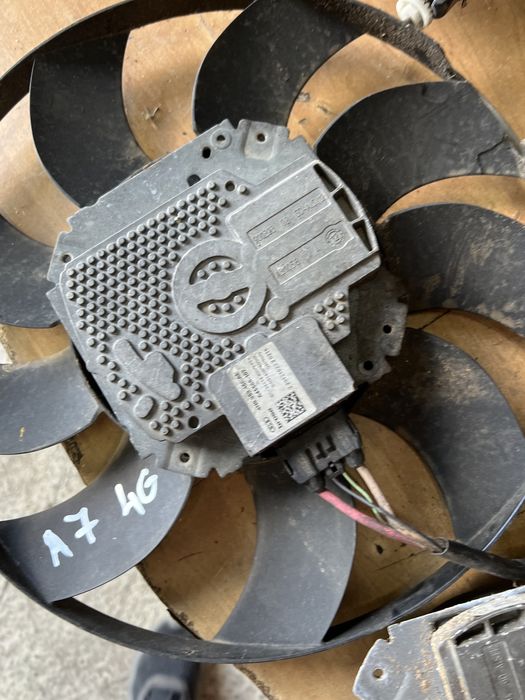 Перки за радиатори мотор Audi A5 S5 A6 4g A8 Q5 3.0bitdi 4.2 4H0959455