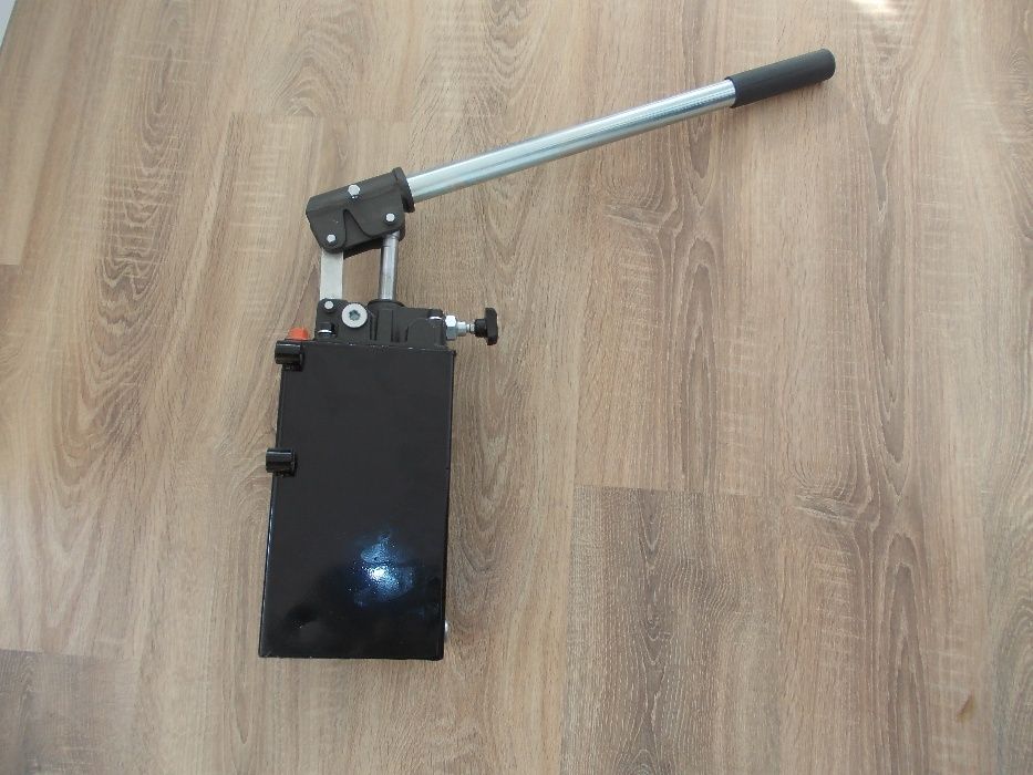 Pompa manuala hidraulica dublu efect cilindri utilaje