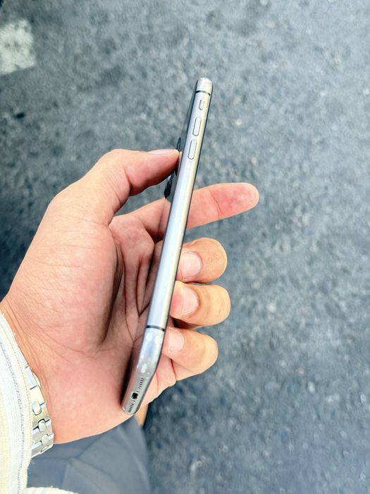 Iphone 11 qora 128