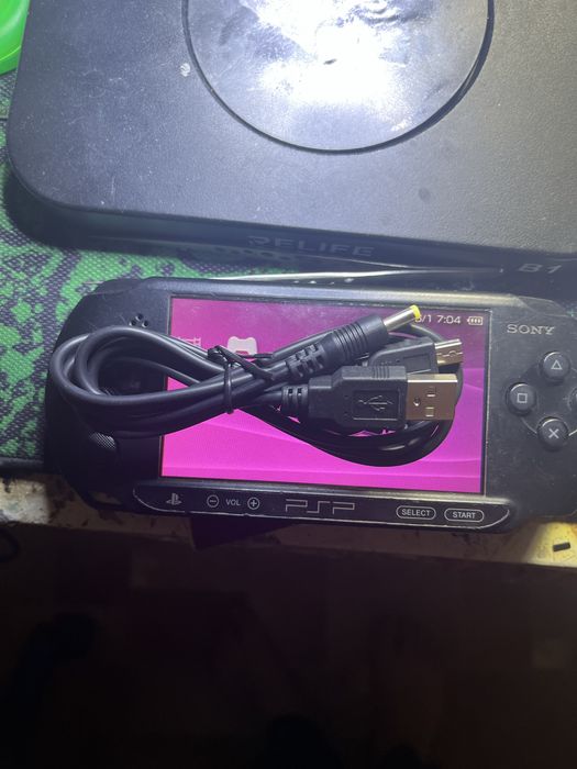 PSP   E1008   64giga