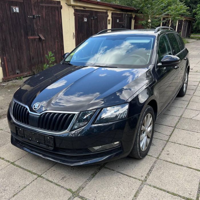 Inchiriez auto termen lung sau scurt , chiar si pentru evenimente .