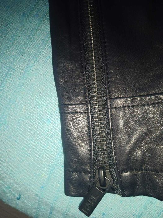 Кожено яке ,KARL LAGERFELD НОВО размер М,