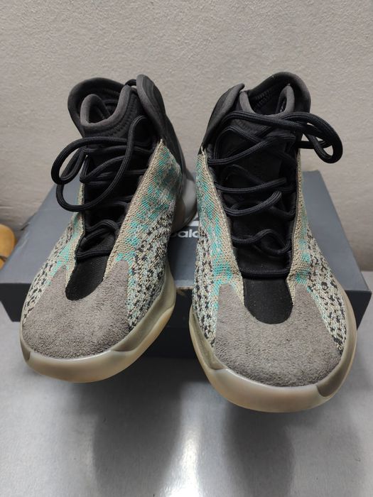 Adidas Yeezy quantum qntm Adidas yeezy 350 desert sage