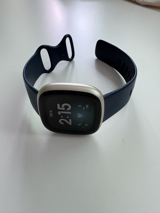 Ceas Fitbit Versa3