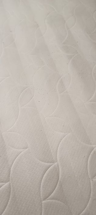 Отдам матрац 2.00x1.80