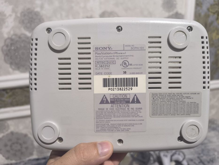 Продам Ps1 Slim полный комплект