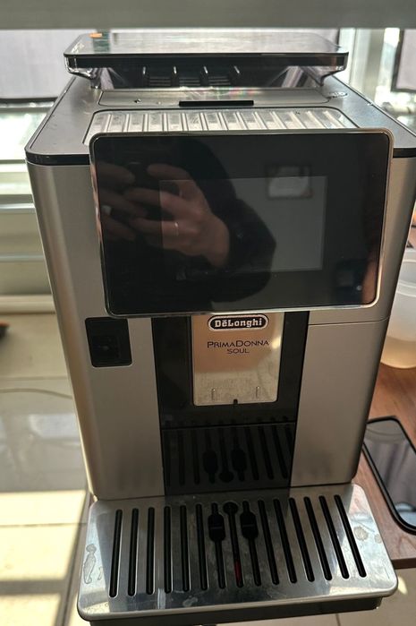 Кофеиашина delonhi