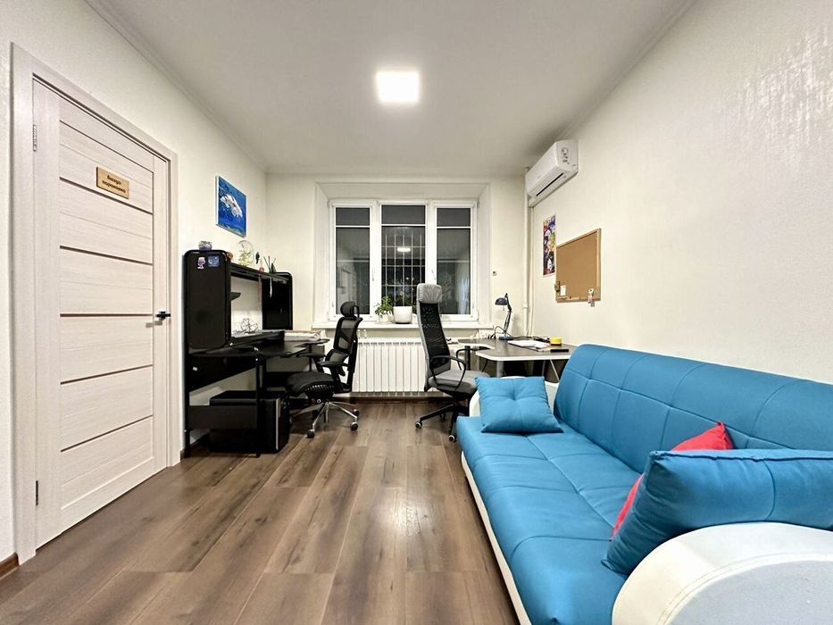 Сдам 2 комн квартиру Абая д.3